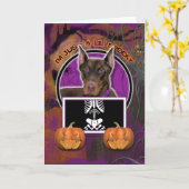 Halloween - Just a Lil Spooky - Doberman - Rocky Karte (Gelbe Blume)