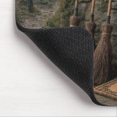 Halloween-Katze und Hexenbesen Mousepad (Ecke)