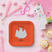 Halloween-Katze, verkleidet wie eine Geisterpapier Pappteller (Party)