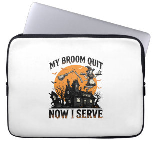 Halloween-Kellnerin-Shirt Besen Zerbrochen Humor_1 Laptopschutzhülle