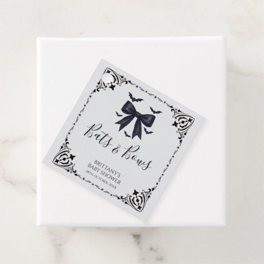 Halloween-Kinderdusche für Fledermäuse und Bows Geschenkanhänger (Beispiel)