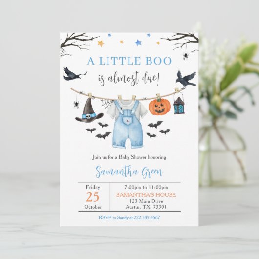 Halloween Kleidung Kleine Boo Baby Dusche Einladung (Stehend Vorderseite)