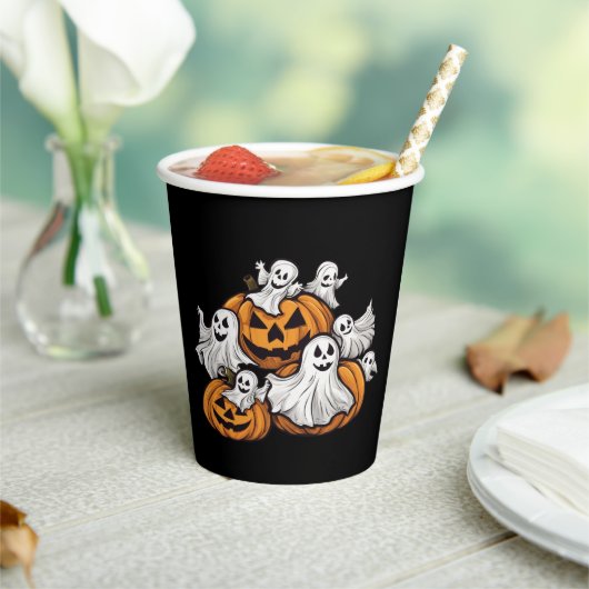 Halloween: Kleine Geister mit Kürbissen -  Pappbecher (In Situ)