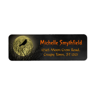 Halloween-Krähe auf Baum mit Mond