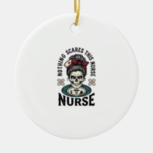 Halloween-Krankenschwester-Shirt Vintage-Totenkopf Keramik Ornament