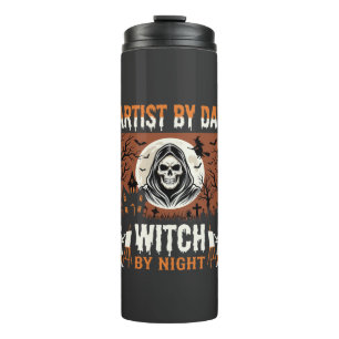 Halloween-Künstler bei Tag, Hexe bei Nacht Design Thermosbecher