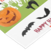 Halloween Kürbis, Fledermäuse, beängstigender Baum Tischdecke (Schrägansicht)