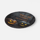 Halloween-Kürbis und Blumenmuster Pappteller (Schrägansicht)