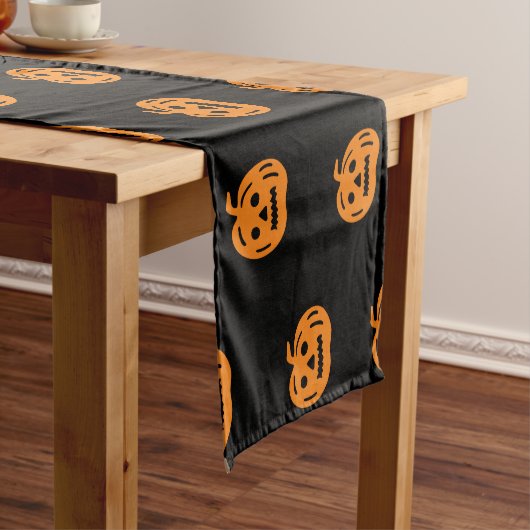 Halloween-Kürbislaterne Kurzer Tischläufer (Beispiel)