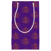 Halloween-Kürbislaterne lila-Orangenmuster Kleine Geschenktüte (Vorderseite)