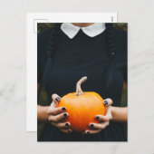 Halloween-Kürbismädchen Feiertagspostkarte (Vorne/Hinten)