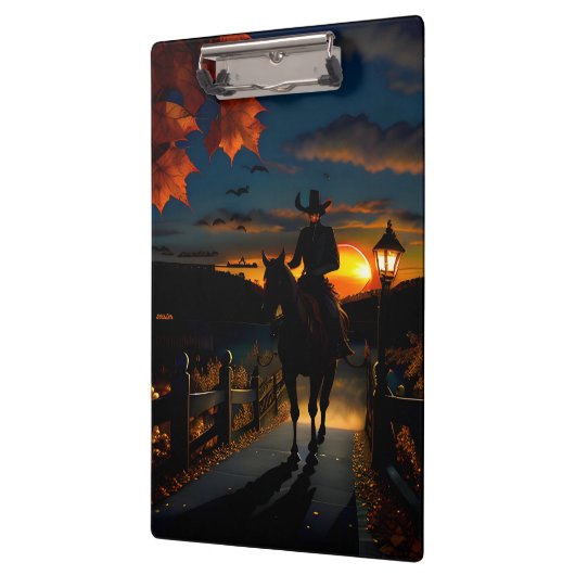 Halloween Landscape Seven Klemmbrett (Links)