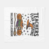 Halloween-Lehrer-Shirt mit Hexen-Büchern_1 Fleecedecke (Vorderseite (Horizontal))