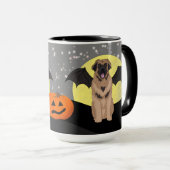 Halloween Leonberger Tasse (VorderseiteRechts)
