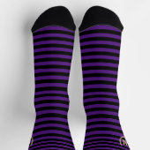 Halloween Lila Black Stripes Muster Mit Monogramm Socken (Oben)