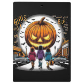 Halloween-Mädchen Klemmbrett (Rückseite)