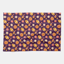 Halloween-Maiskanonen auf Lila Geschirrtuch