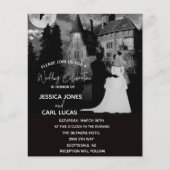 Halloween Mansion Couple Wedding Oktober Einladung Flyer (Vorne)
