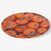 Halloween Mini Pumpkin Herbstmuster Foto Pappteller (Schrägansicht)