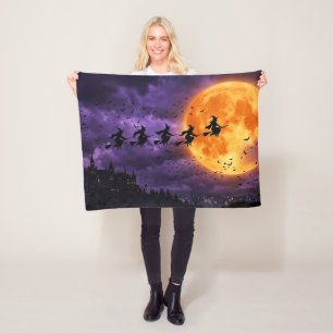Halloween mit Mond und Hexe Fleecedecke