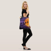 Halloween mit Mond und Hexe Tasche (Am Model)