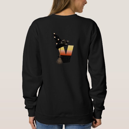 Halloween Monogram Letter V Sweatshirt (Rückseite)