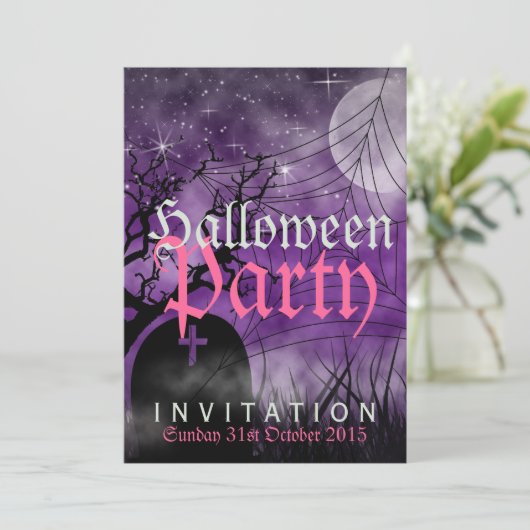 Halloween Moon & Spider Web Lila Einladung (Stehend Vorderseite)