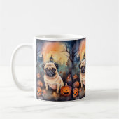 Halloween-Mops mit Pumpkins Beängstigend Kaffeetasse (Links)