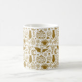 Halloween-Muster. Goldene Tinte Kaffeetasse (Mittel)