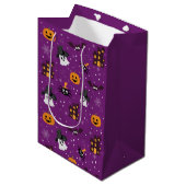 Halloween-Muster lila Mittlere Geschenktüte (Vorderseite Schrägansicht)