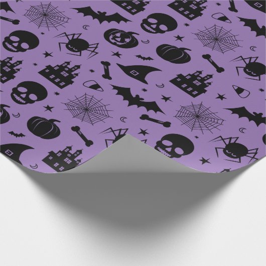 Halloween-Muster lila und schwarz Geschenkpapier (Ecke)