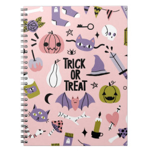 Halloween-Muster mit verschiedenen niedlichen Wage Notizblock
