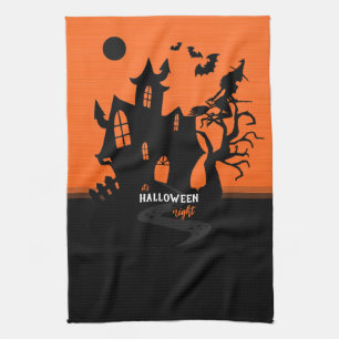 Halloween-Nacht Hexe und Fledermäuse jagen Haus Geschirrtuch