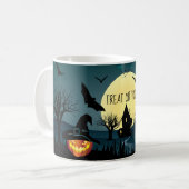 Halloween-NachtTasse - "Leckerei oder Trick" MAGIE Kaffeetasse (Vorderseite Links)