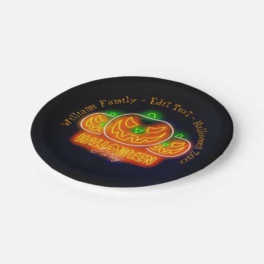 Halloween Name Jahr 20xx Neon Glow Look Pumpkin 7" Pappteller (Schrägansicht)
