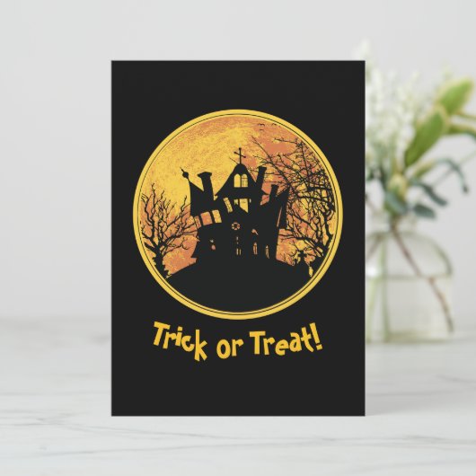 Halloween Night Trick oder Treat Full Moon House Karte (Stehend Vorderseite)