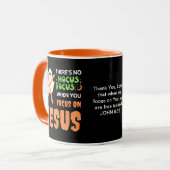 Halloween NO HOCUS POCUS Christlich Tasse (Vorderseite Links)