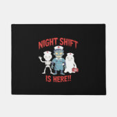 Halloween Nurse Funny Ghost Skeleton Zombie Essent Fußmatte (Vorderseite)