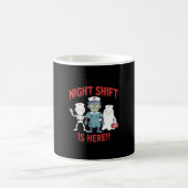 Halloween Nurse Funny Ghost Skeleton Zombie Essent Kaffeetasse (Mittel)