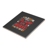 Halloween Nurse Practitioner Besen Kaputt Design Fliese (Seite)