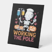 Halloween Nurse Skeleton Funny Joke Essential T-Sh Sockelschild (Vorderseite)