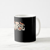 Halloween Nurse Typography � Spooky Medical Design Kaffeetasse (VorderseiteRechts)
