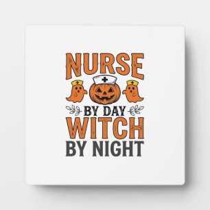 Halloween-Nurse-Zauberin bei Nacht Vintage-Shirt-D Fotoplatte