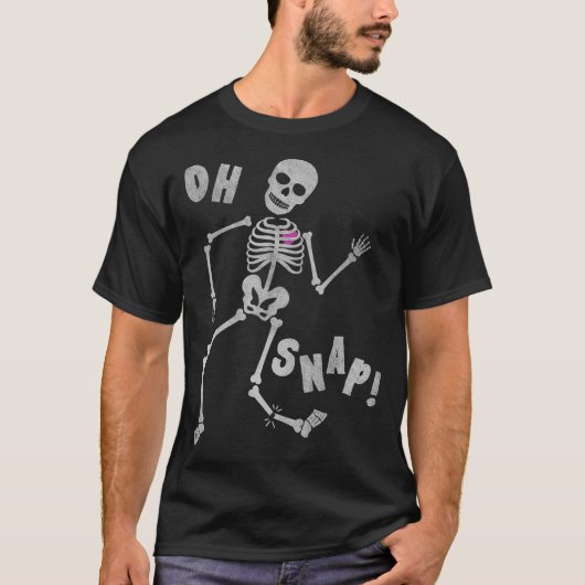 Halloween Oh Snap Skeleton Broken Leg Graphic T-Shirt (Vorderseite)