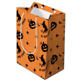 Halloween Orange Black Spooky Pumpkin Hexe Mittlere Geschenktüte (Rückseite Schrägansicht)