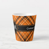 Halloween Orange Tartan Milchtasse (Vorderseite)