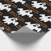 Halloween Out of Candy Funny Ghost Geschenkpapier (Ecke)