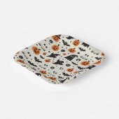 Halloween Pappteller mit Kürbissen und Geistern (Gewinkelt)