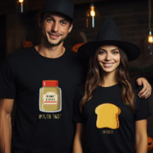 Halloween-Pärchen, die mit Erdnussbutter übereinst