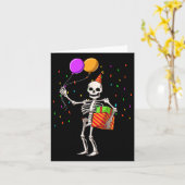 Halloween Party Outfit Skeleton Geburtstag Karte (Gelbe Blume)